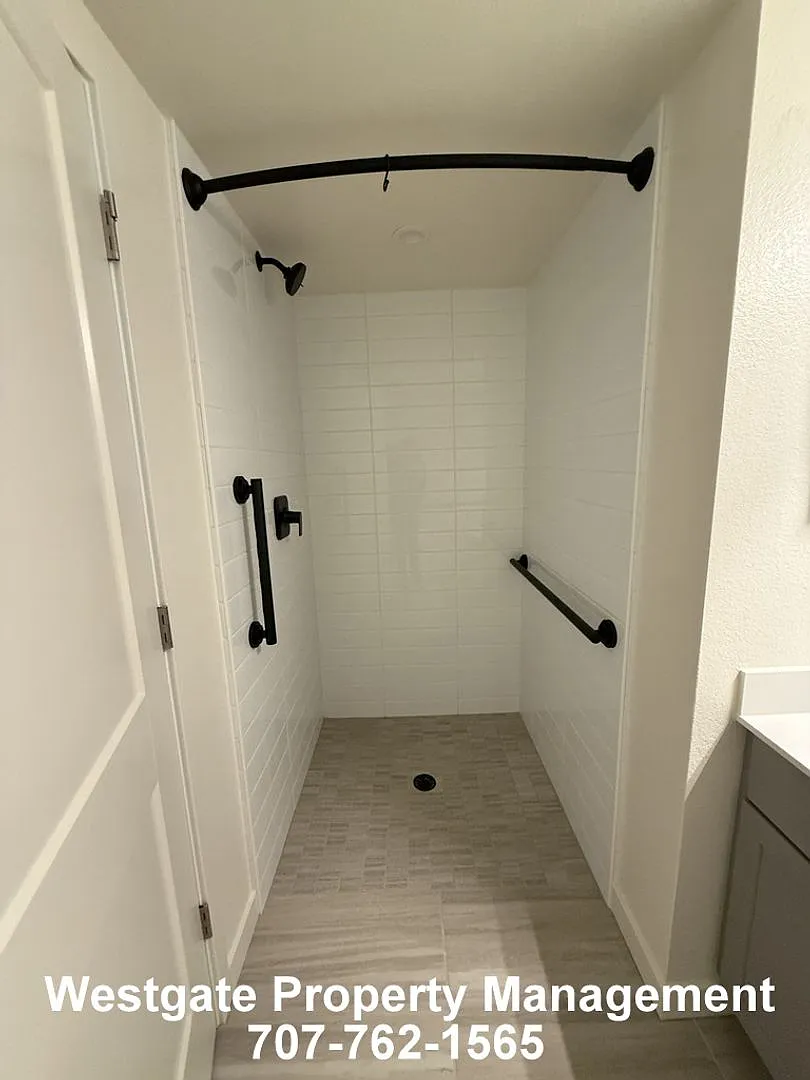 Luxury 3/3 Condo in SOMO Village - 209 Wellness Way — Photo 4