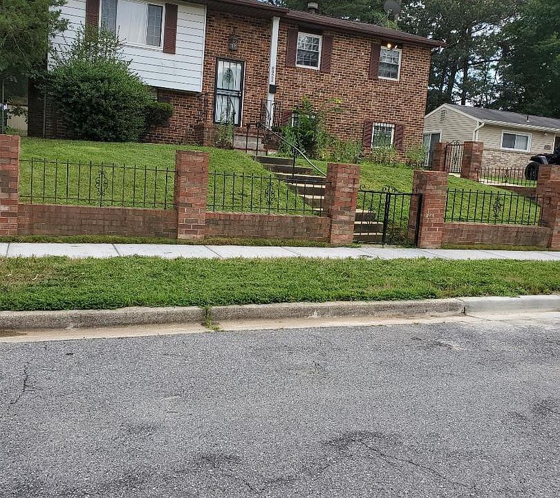 1st image of 8922 Hobart St