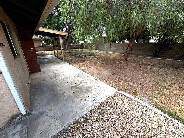 915 Malaga Pl — Photo 13
