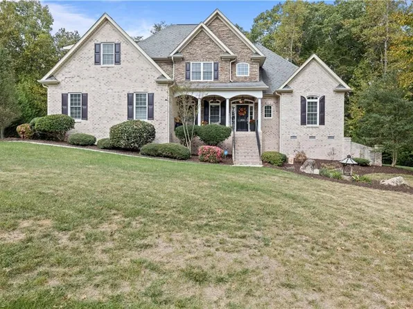 8106 Moores Mill Ct, Stokesdale, NC 27357
