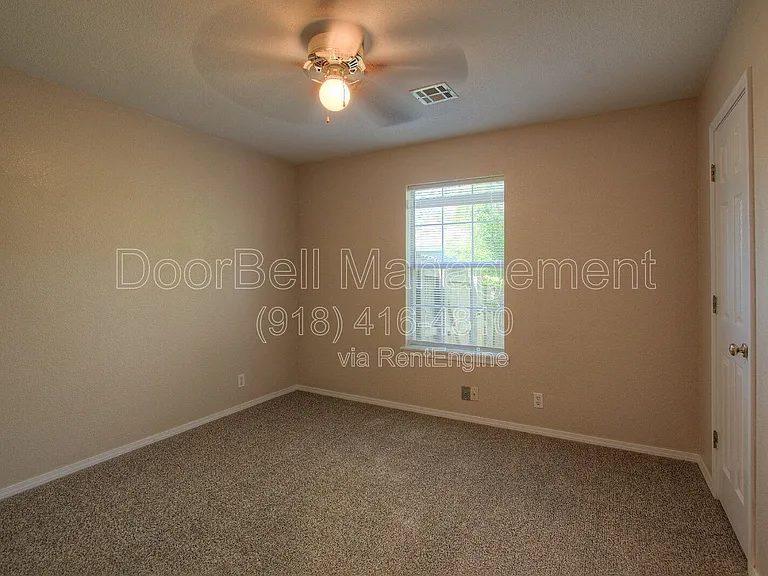 2520 W Honolulu St — Photo 15