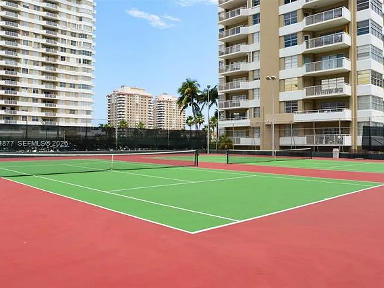 1950 S Ocean Dr #19E — Photo 35