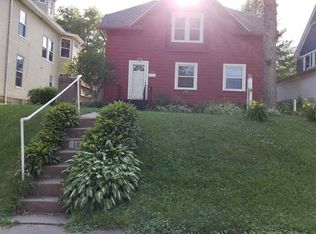 1916 Grand Ave, Davenport, IA