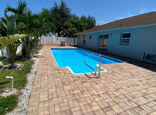 104 NE 15th Pl, Cape Coral, FL 33909