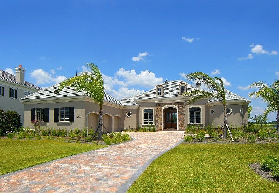 For Sale: 16103 Clearlake Avenue, Lakewood Ranch, FL 34202