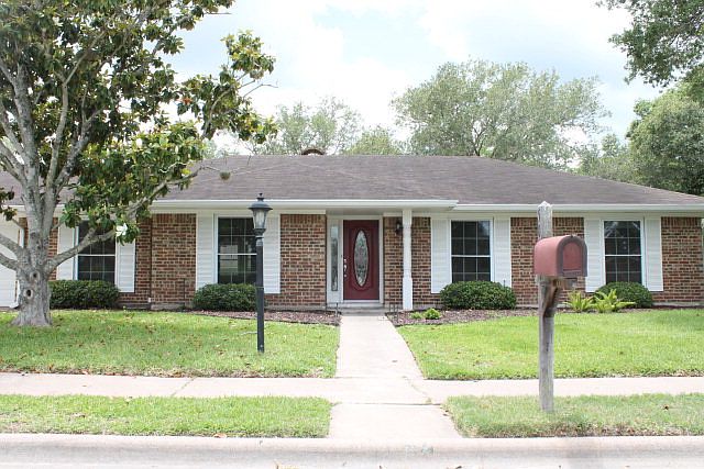 1st image of 507 Berkshire Ln