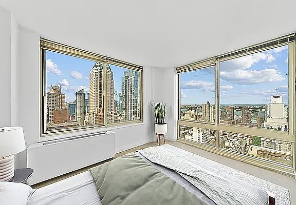 2nd image of 260 W 54th St APT 22I