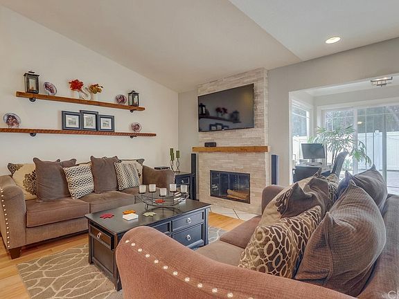 5th image of 26852 Carlota Dr
