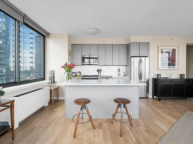 230 Ashland Pl #18C — Photo 3