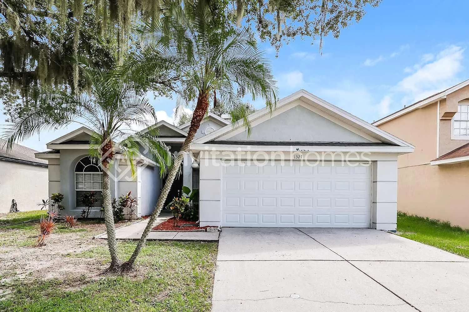 1327 Windjammer Pl Valrico, FL 33594 — Photo 1