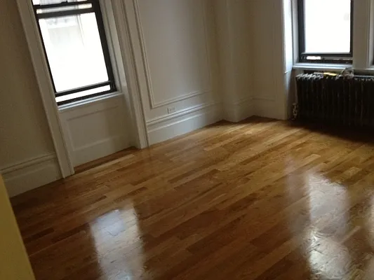 Rented by Anthony Mariano, lreb | media 28