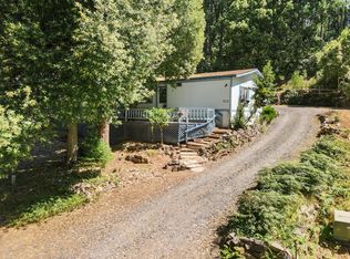 211 Barlow St, Cave Junction, OR 97523