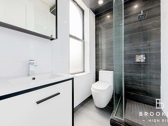 5th image of 989 Bedford Ave #3M