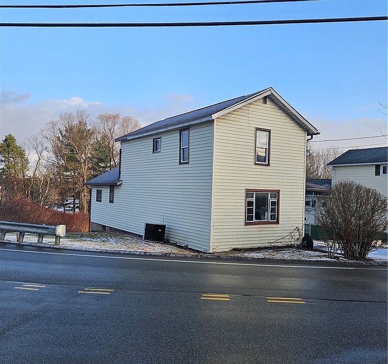 1st image of 417 Bairdford Rd W