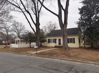 303 W Oak Ave, Easton, MD 21601