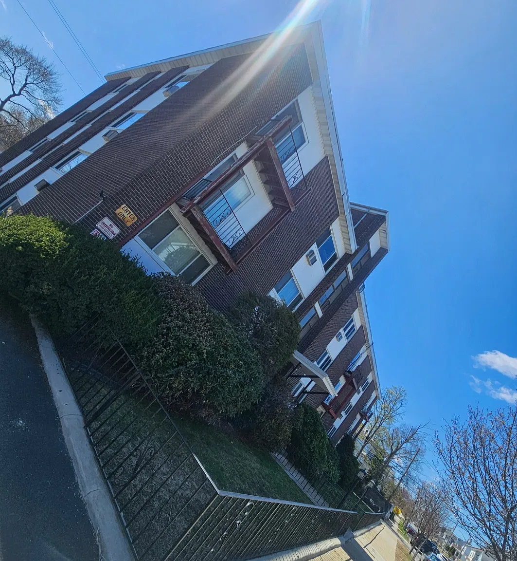 Studio, 332 sqft, $1,995 — Photo 2