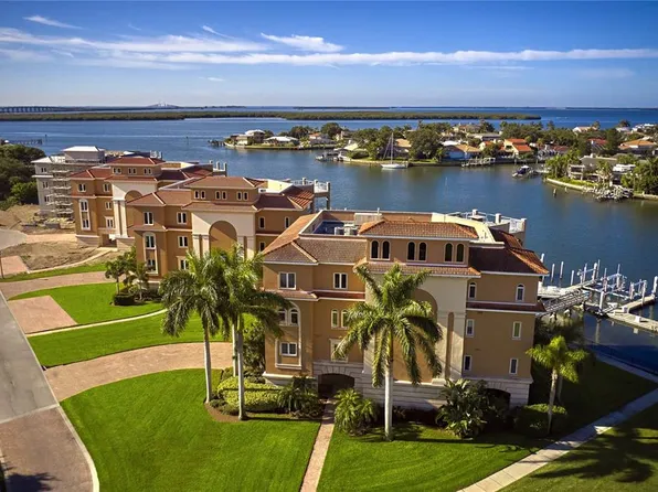48 Bayview Ct S Unit A, Saint Petersburg, FL 33711
