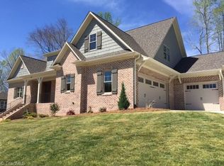 1963 Woodstock Rd, Clemmons, NC 27012