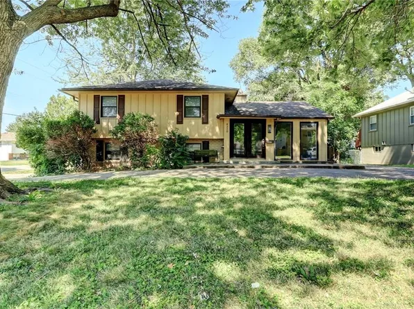 4220 S Cottage Ave, Independence, MO 64055