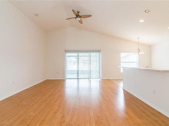 3rd image of 9729 Cypress Harbor Dr