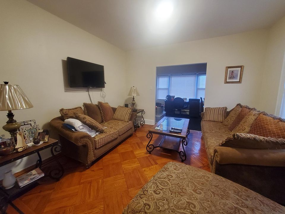 1st image of 21248 47th Ave