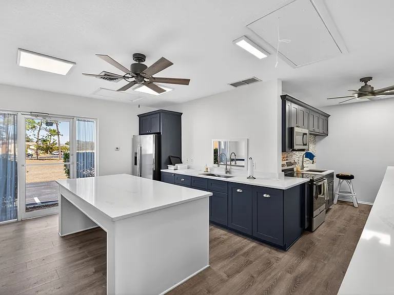 Clubhouse Kitchen