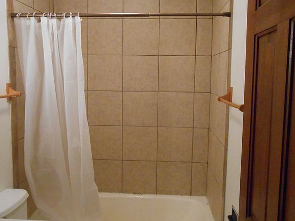 Bathroom with Ceramic Tile