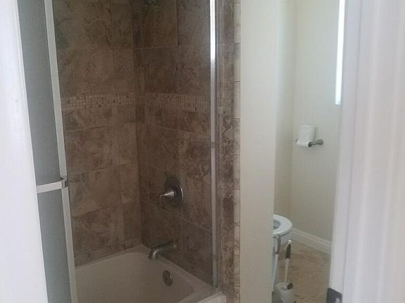 5th image of 1827 12th St APT 1