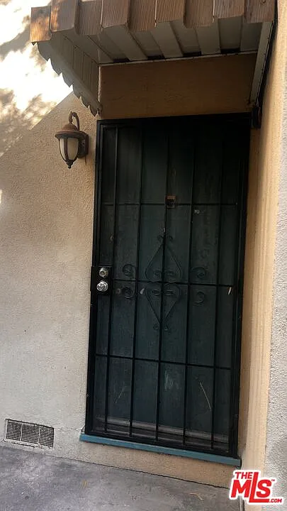 2 bed, 2.0 bath, $2,975 — Photo 2