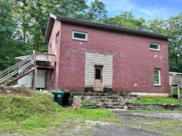 1695 State Highway 940, Hazleton, PA 18202