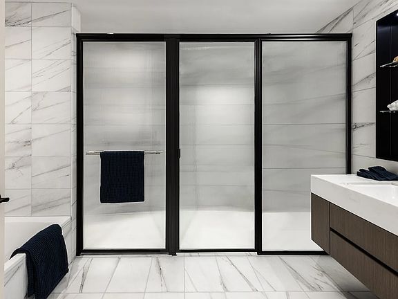 5th image of 202 Broome St APT C