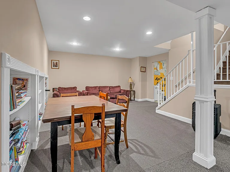 21 Old Queens Ct — Photo 34