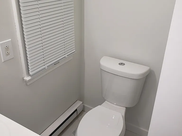 18 Hull St #18 — Photo 11