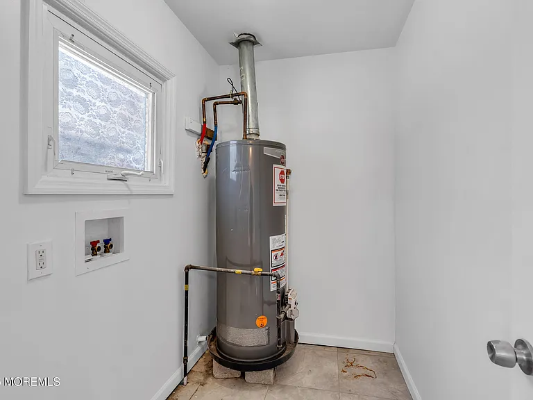 351 Hulse Ave — Photo 6