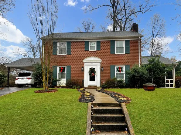 233 Oakwood Cir, Danville, VA 24541