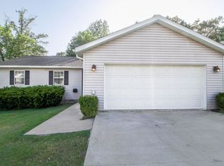 618 Sunny Valley Ln, Poplar Bluff, MO 63901