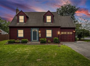7052 Chestnut Ridge Rd, Lockport, NY 14094