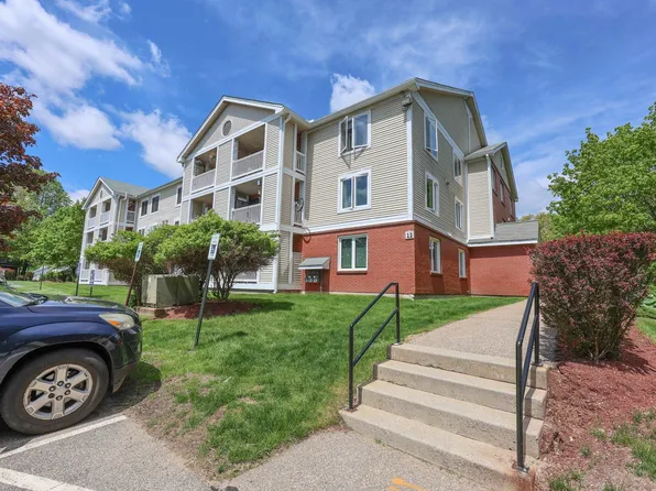 11 Timberwood Drive #201, Goffstown, NH 03045