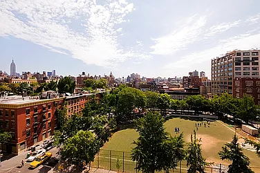 Rented by R New York