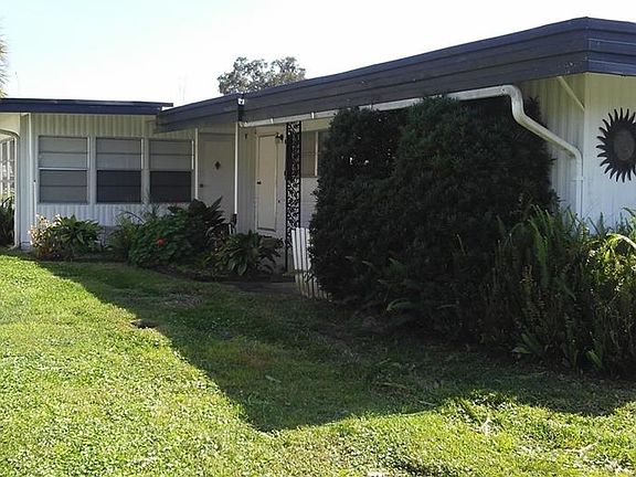 3rd image of 31644 Terrace Dr