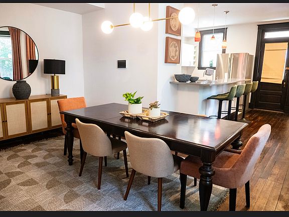 5th image of 1573 Pullan Ave #1
