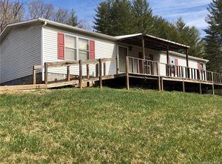 7 Clearmont Rd, Burnsville, NC 28714