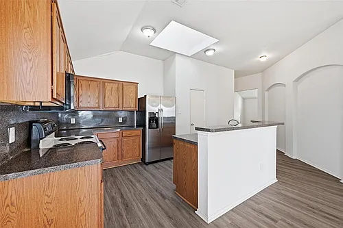 518 Niagara Falls Dr Photo 1