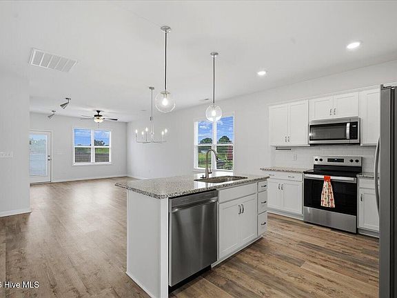 2nd image of 619 Sturgeon Street