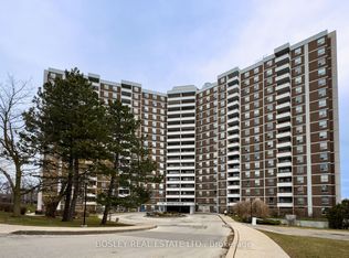 10 Edgecliff Golfway #1411, Toronto, ON M3C 3A3