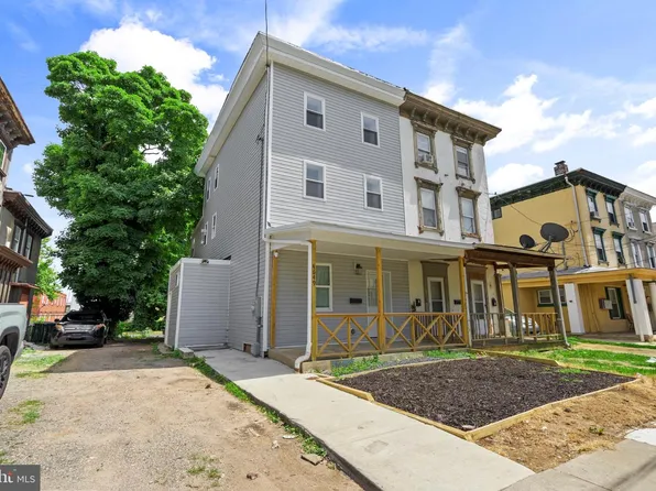 4649 Penn St, Philadelphia, PA 19124