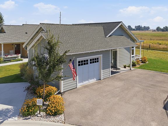 3rd image of 320 Mansion View Loop