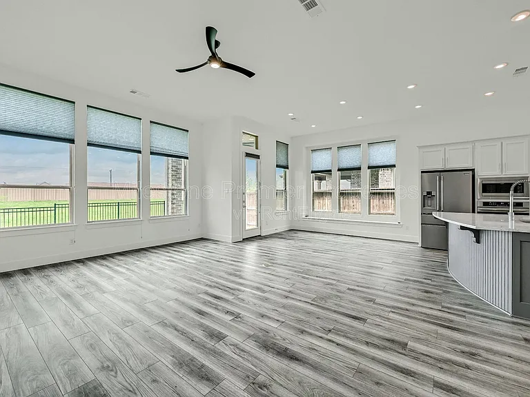 3621 Brinkley Dr — Photo 4