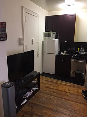 Rented by AJ Clarke | media 12