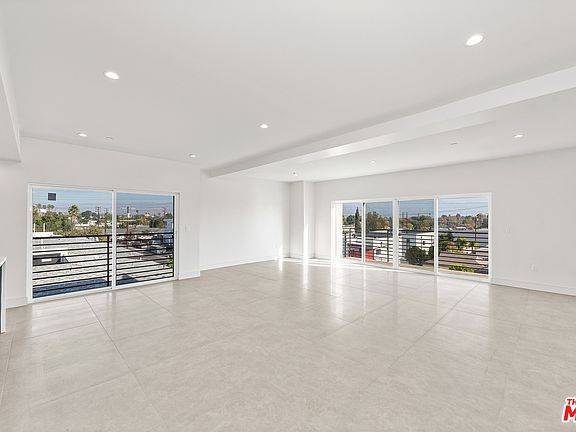 2nd image of 6025 Craner Ave #201